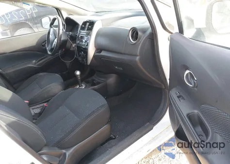 2015 Nissan Versa Note S (Sr)/S Plus/Sl/Sr/Sv z USA, uszkodzony, nr VIN 3N1CE2CP3FL395437